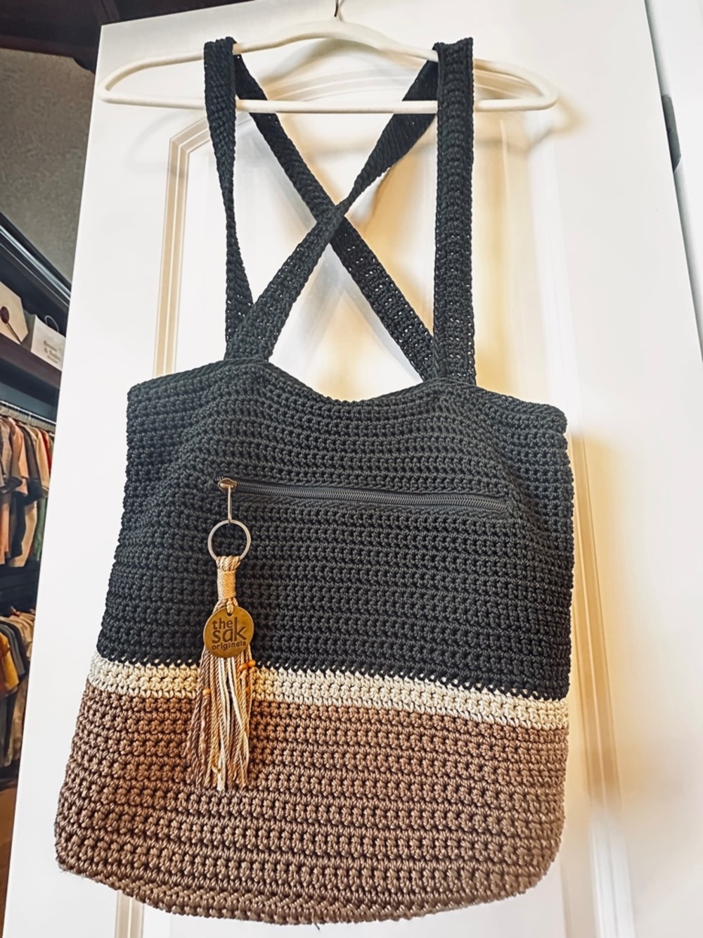 The Sak Large Bucket Bag - Picture 2 of 12